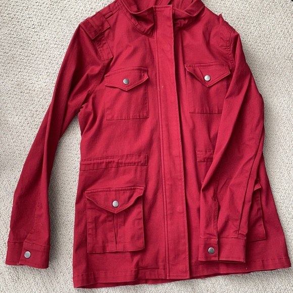 Great quality Red coat - Picture 2 of 8